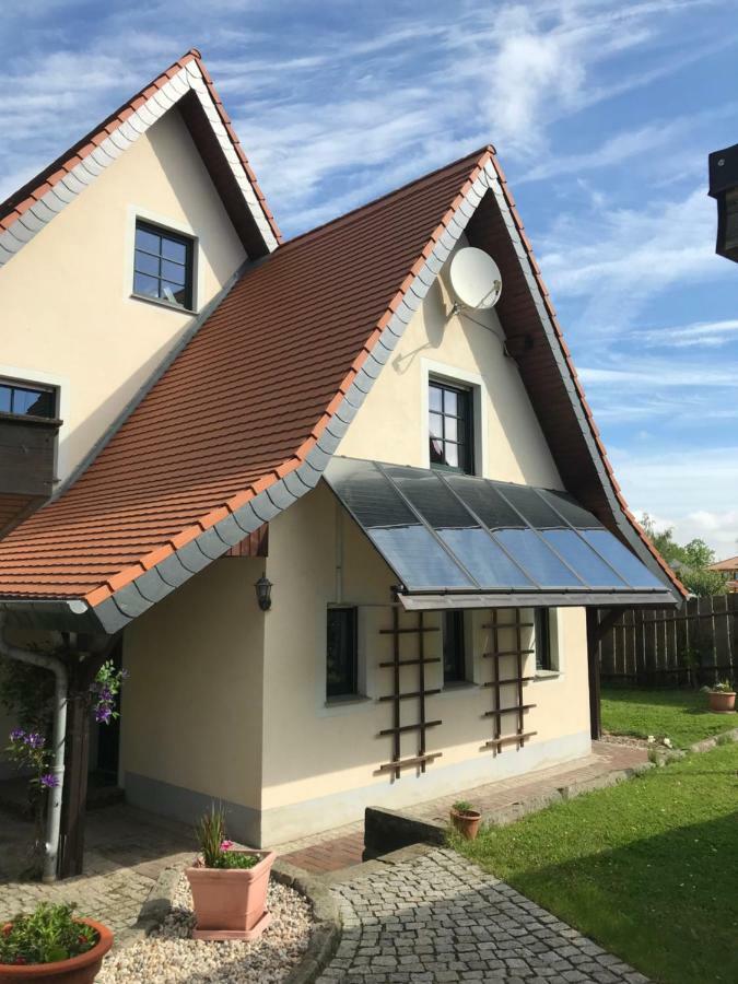 Ferienwohnung "Gruenes Tor" Bei Dresden Dohna Bagian luar foto